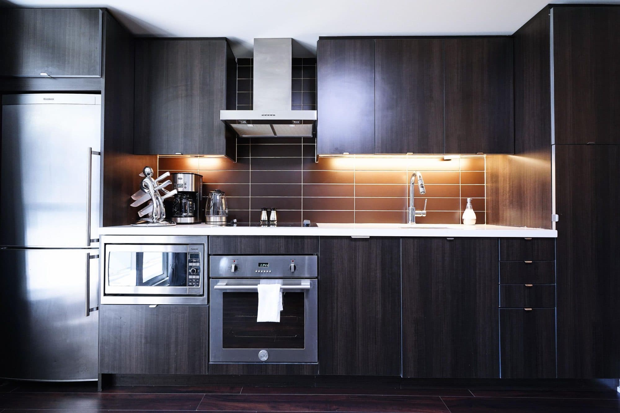 Skyline 2BR Suite with Sofa Bed near the CN Tower — photo 2 — Atmos, Entertainment District