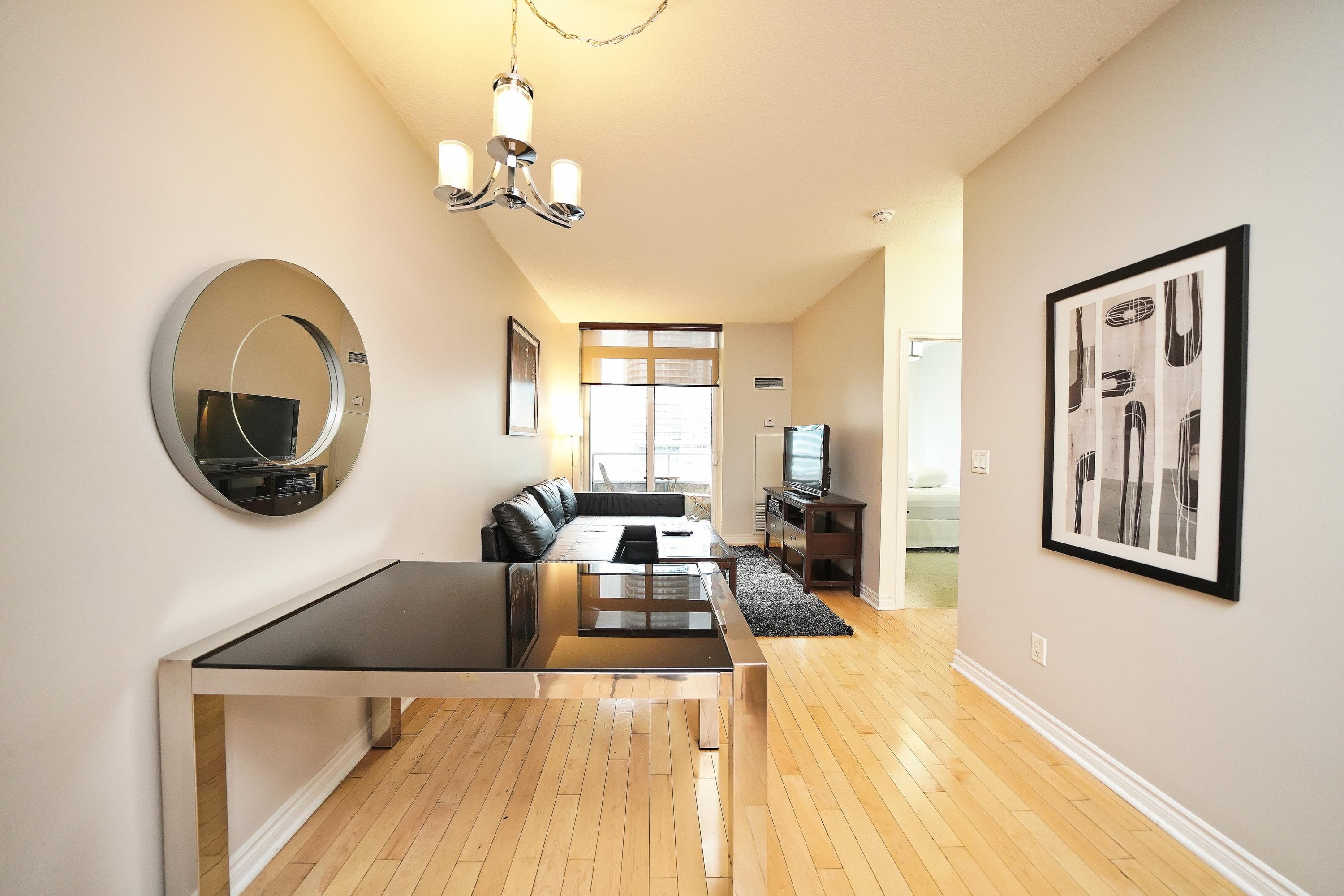 1BR + Den Suite near the Entertainment District — photo 2 — Icon, Wellington West
