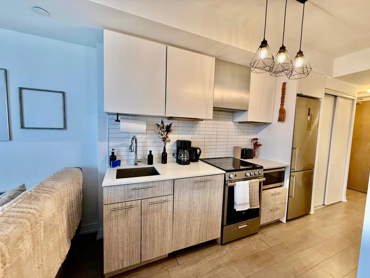 City-View 1BR Suite with Queen Bed near Dundas Square — photo 3 — Jarvis, Downtown East