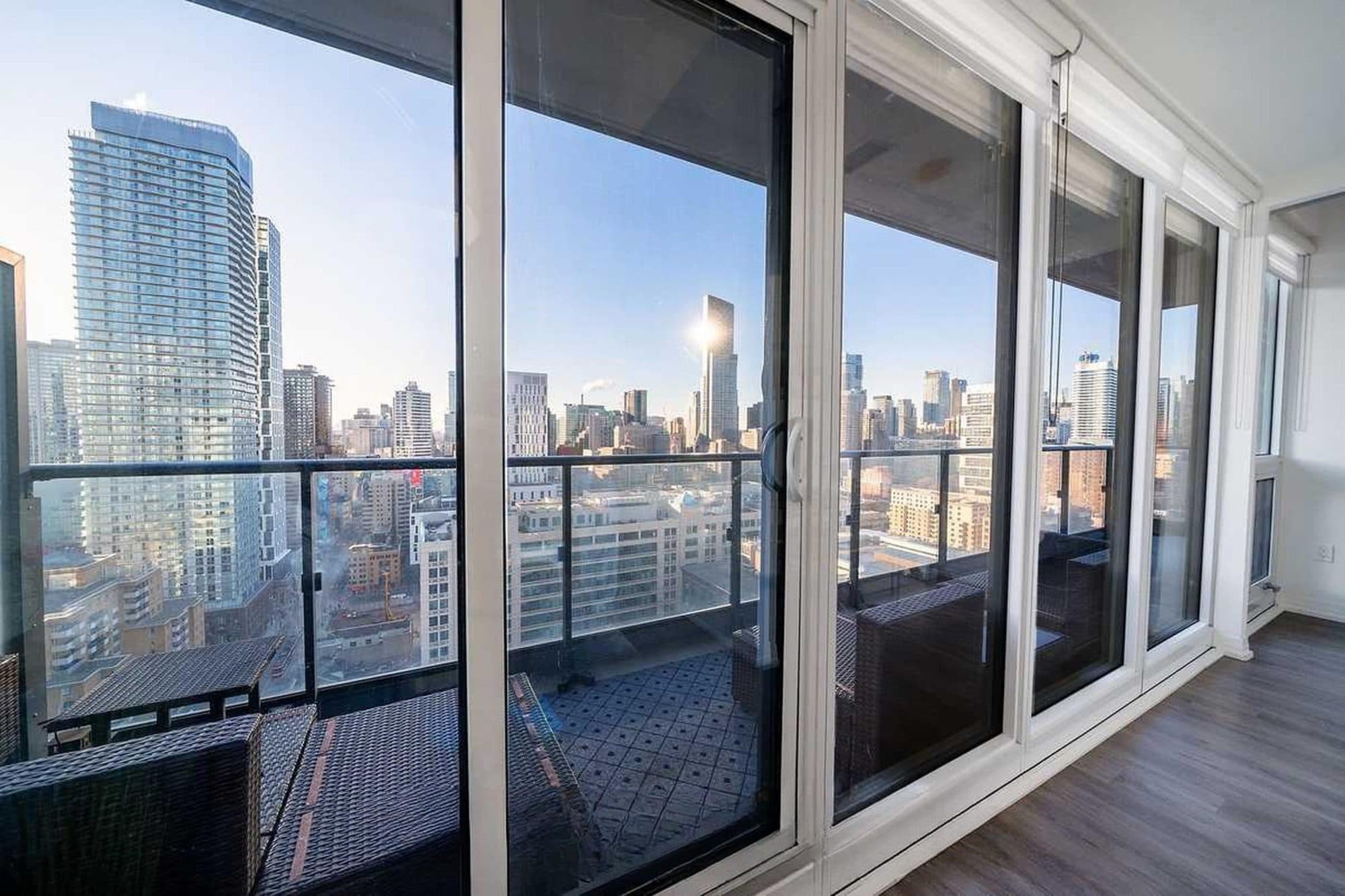 Spacious 3BR / 2BA Suite with Sofa Bed near Dundas Square — photo 2 — Jarvis, Downtown East