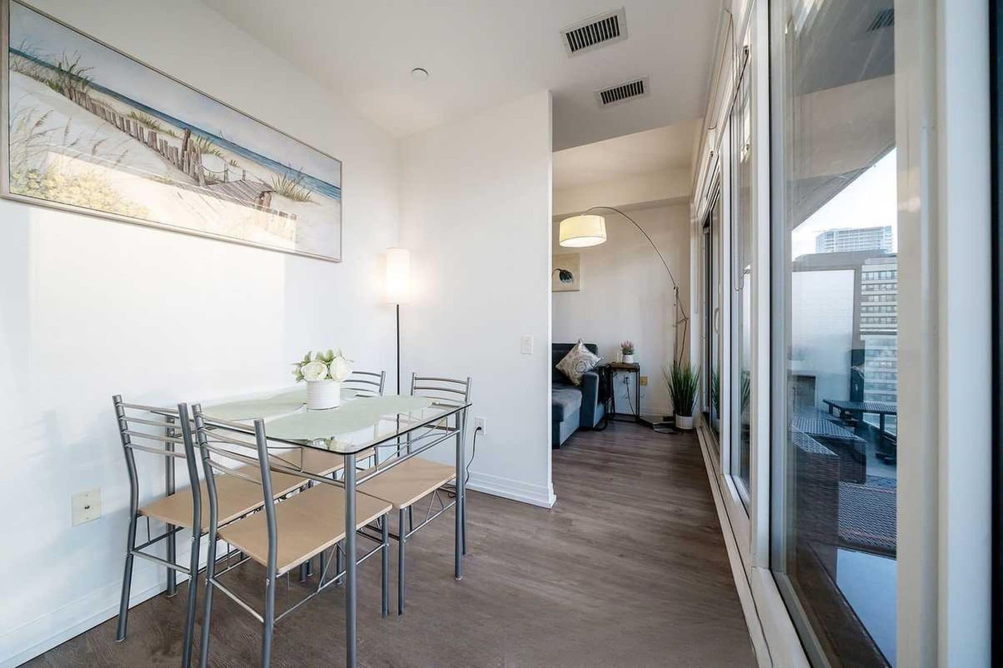 Spacious 3BR / 2BA Suite with Sofa Bed near Dundas Square — photo 4 — Jarvis, Downtown East