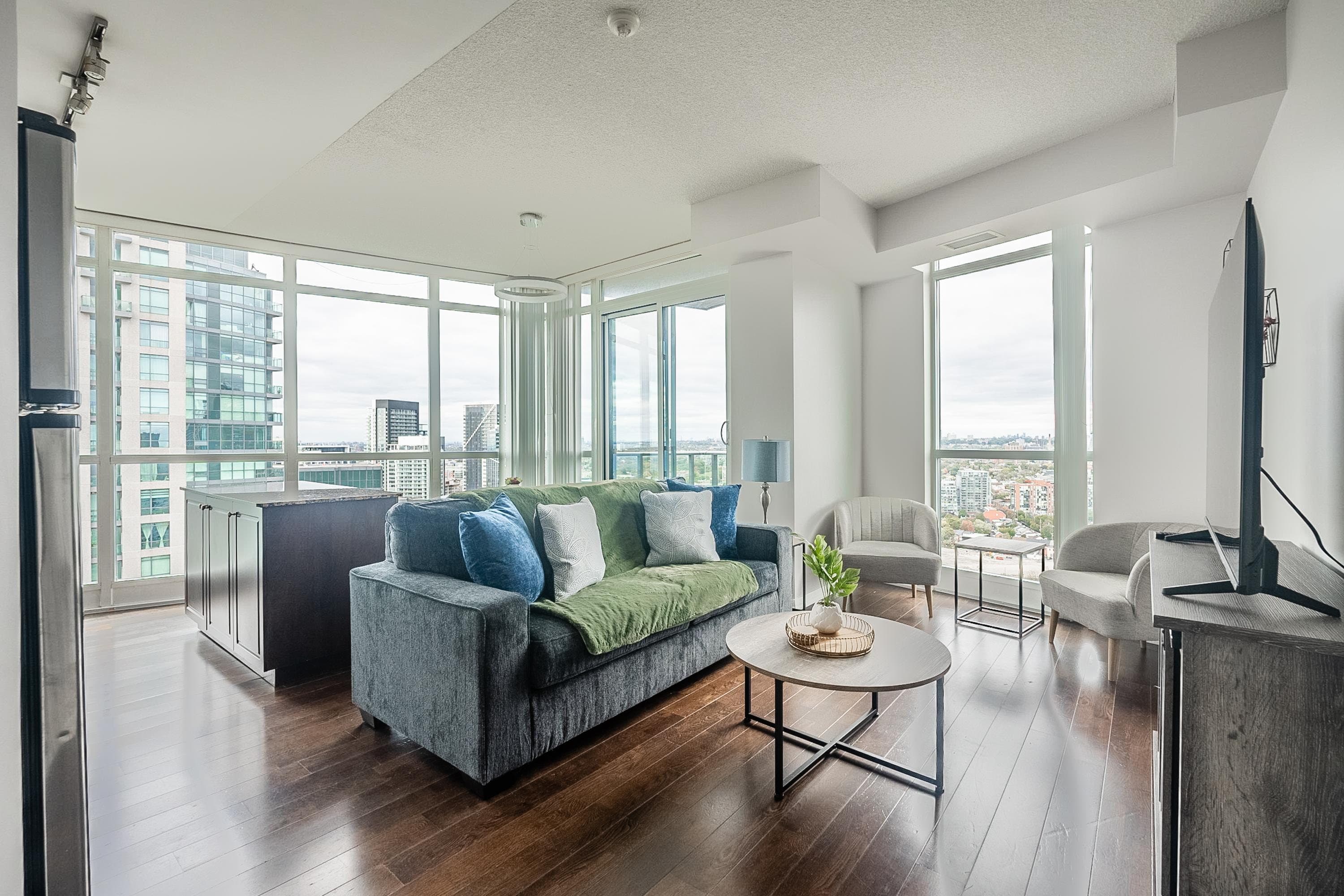 Neptune 2 Bed / 2 Bath · Sofa Bed — photo 1