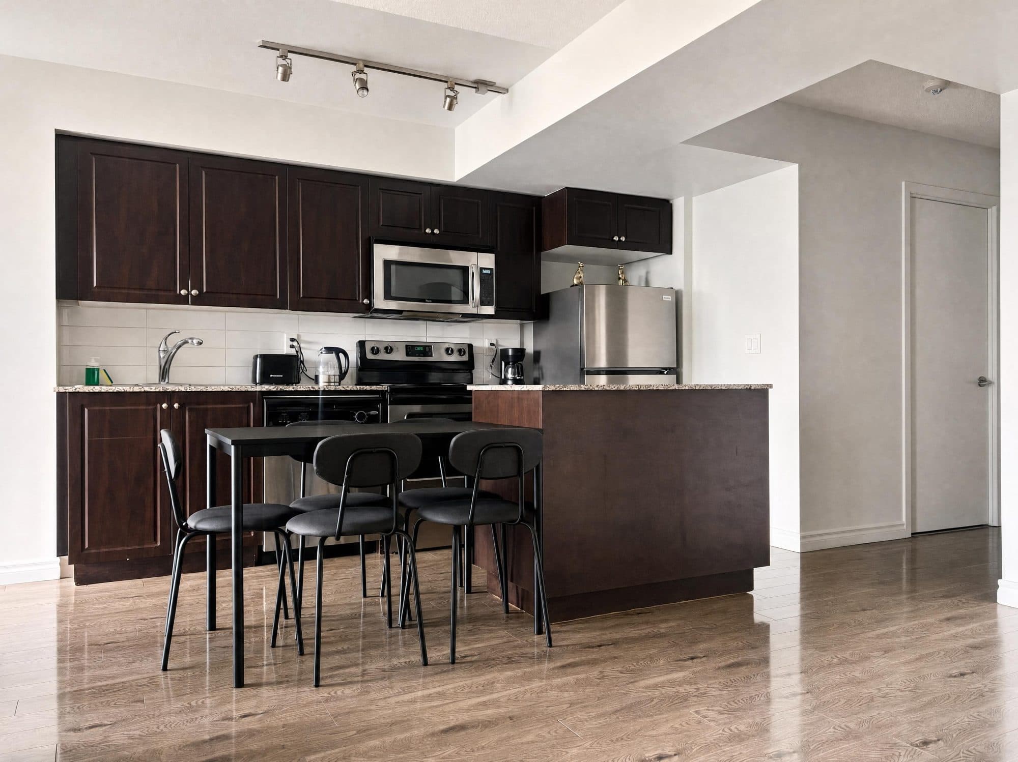Skyline 1BR Suite near the Waterfront — photo 4 — Parade, CityPlace