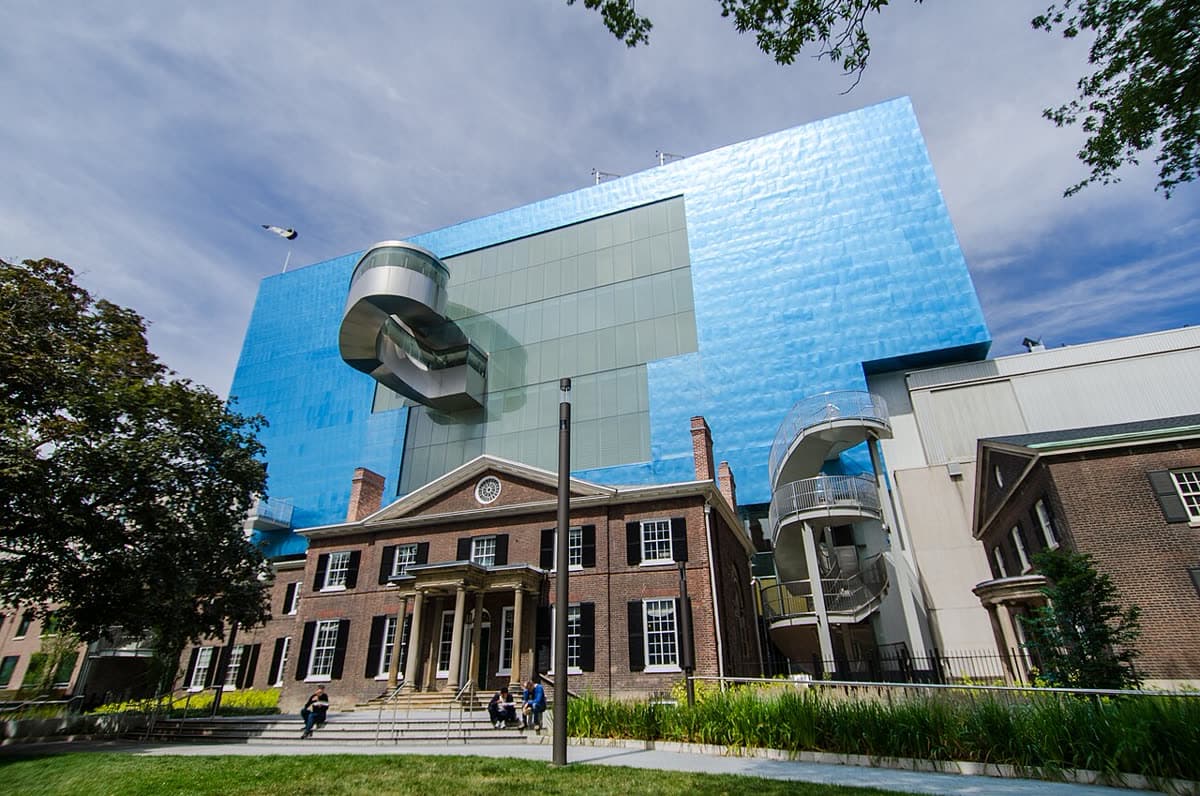 Art Gallery of Ontario exterior in Toronto