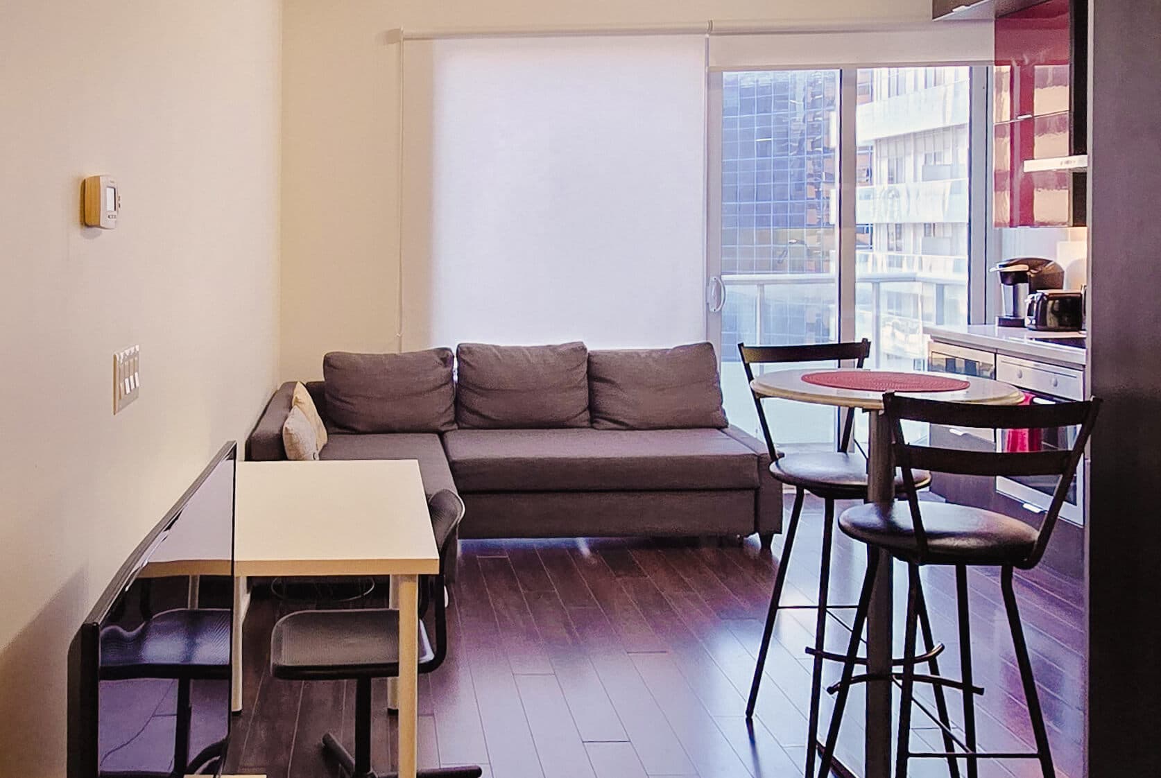 Atmos 1 Bedroom · Sofa Bed — photo 1