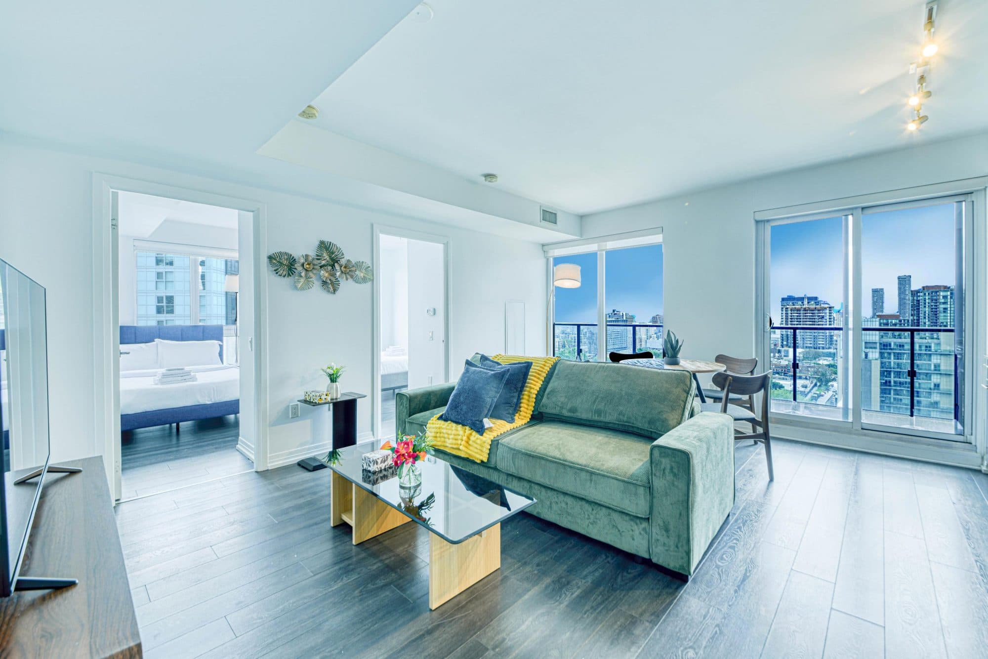 Jarvis 3 Bed / 1 Bath · Sofa Bed — photo 1