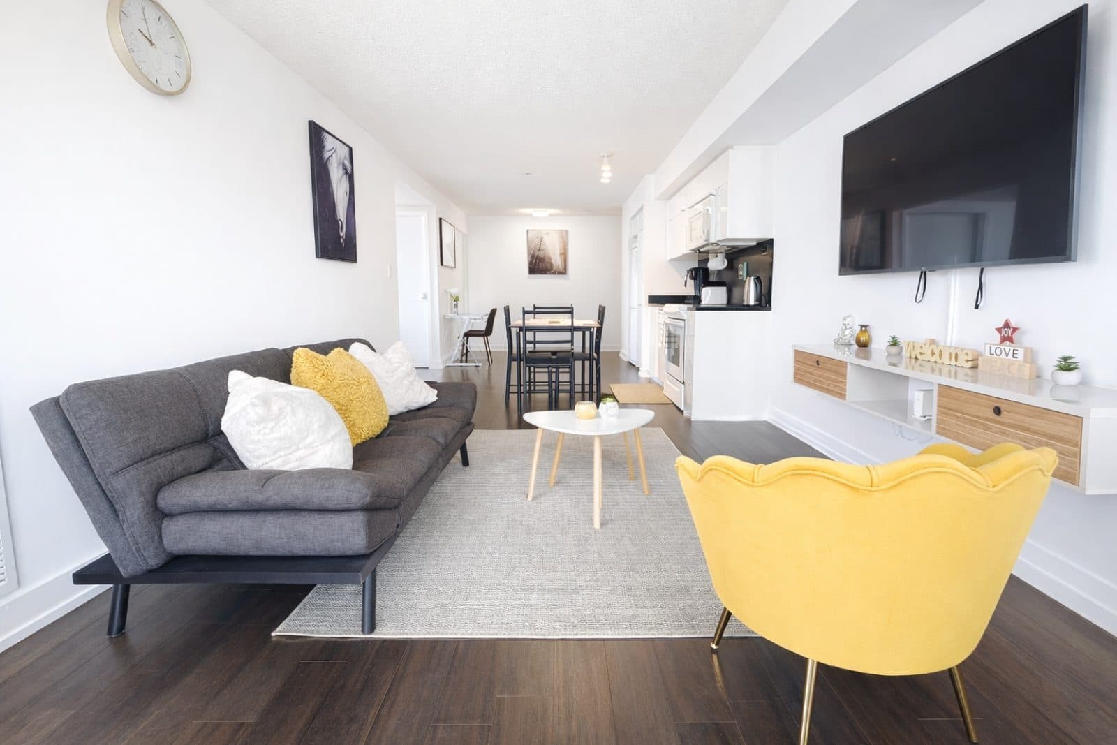 Skyline 1BR + Den Suite near the Waterfront — photo 1 — Parade, CityPlace