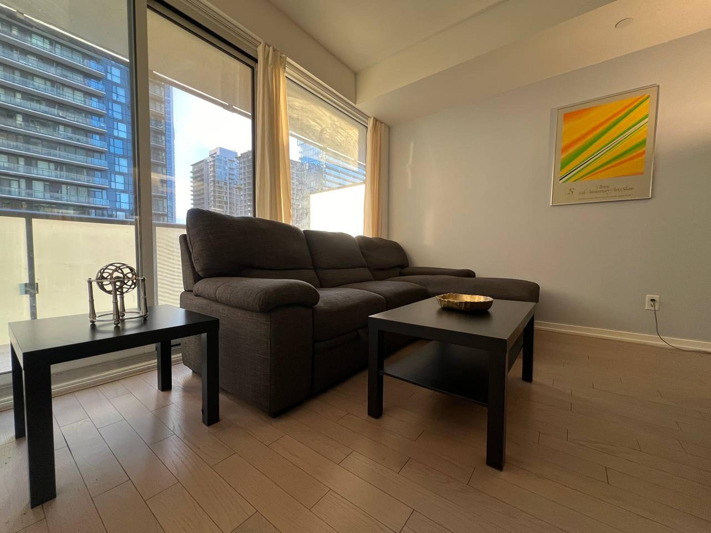 Peter — furnished suites in King West, Toronto